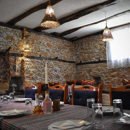 Corbadziski An Ethno House Bed & Breakfast Vratnica ภายนอก รูปภาพ